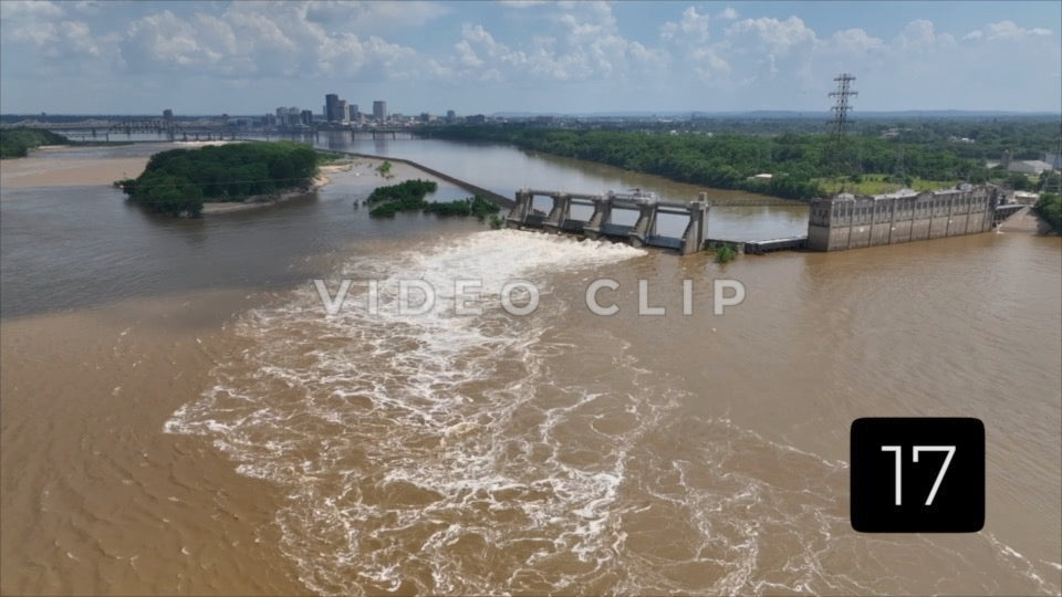 CLIP 17 - Louisville, KY McAlpine Locks and Dam spill gates