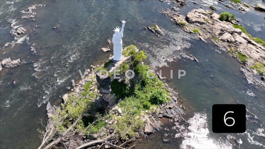 CLIP 6 - Harrisburg, PA spinning around Statue of Liberty on Susquehanna River