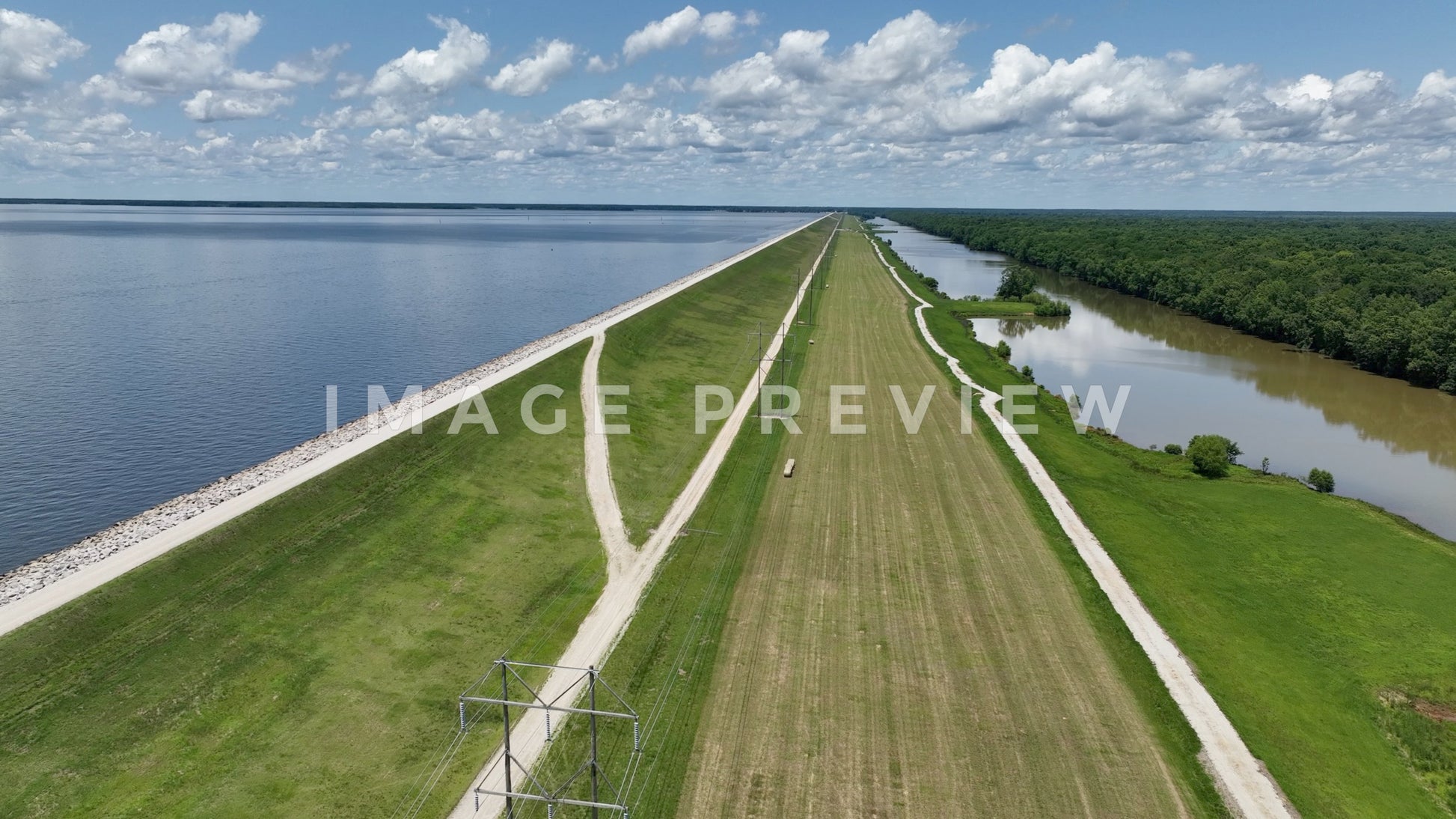 Stock photo 4k Still Frame - Lake Marion, SC earthen embarkment dam 