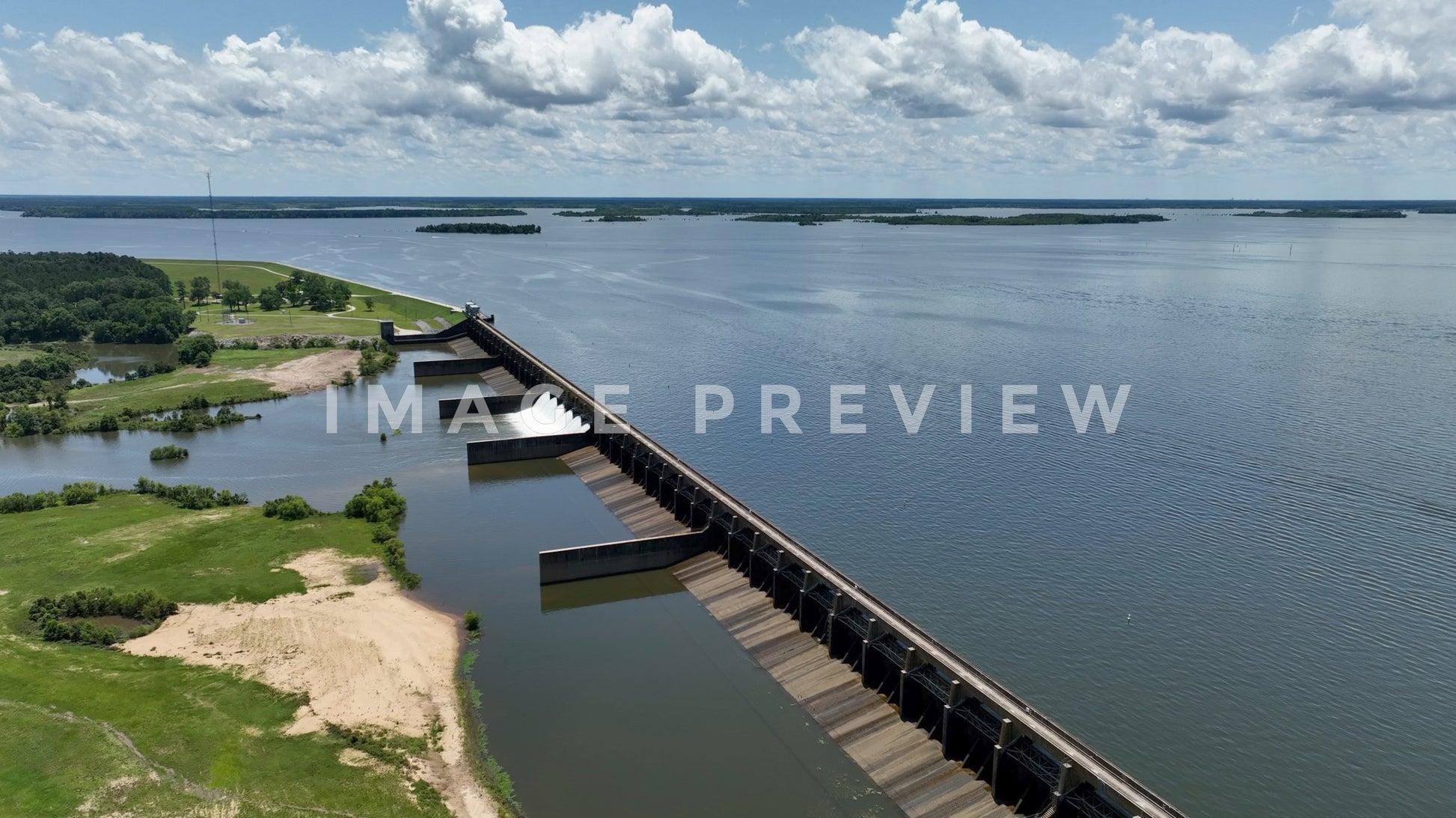 Stock photo 4k Still Frame - Lake Marion, SC Santee River dam 