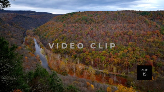 CLIP 15 - Pennsylvania Grand Canyon slow flight towards Canyon