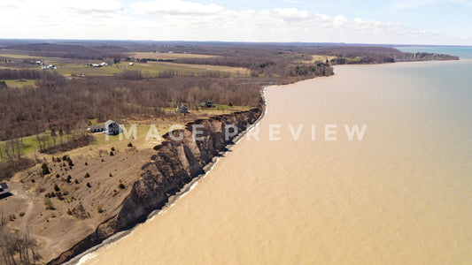 stock photo lake ontario cliffs in New York