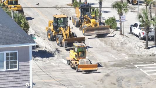 stock photo clean up after hurricane IAN garden city