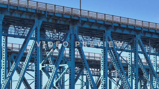 Video - South Grand Island bridge over Niagara River with cars and trucks