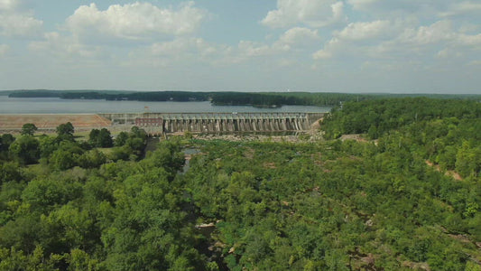 Video - Flying over tree tops to Lake Sinclair Dam and reservoir at Milledgeville Georgia
